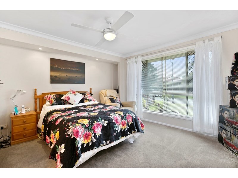 39 Carinyan Drive, Birkdale QLD 4159