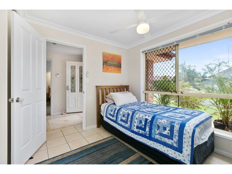 39 Carinyan Drive, Birkdale QLD 4159