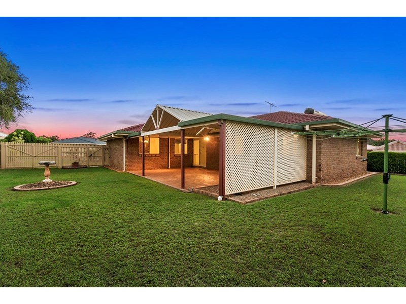 12 Ashley Court, Wellington Point QLD 4160