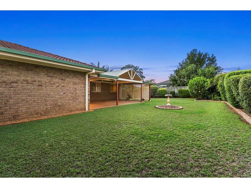 12 Ashley Court, Wellington Point QLD 4160