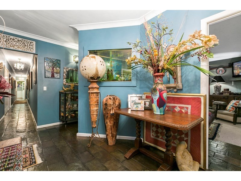 94 Bailey Road, Birkdale QLD 4159