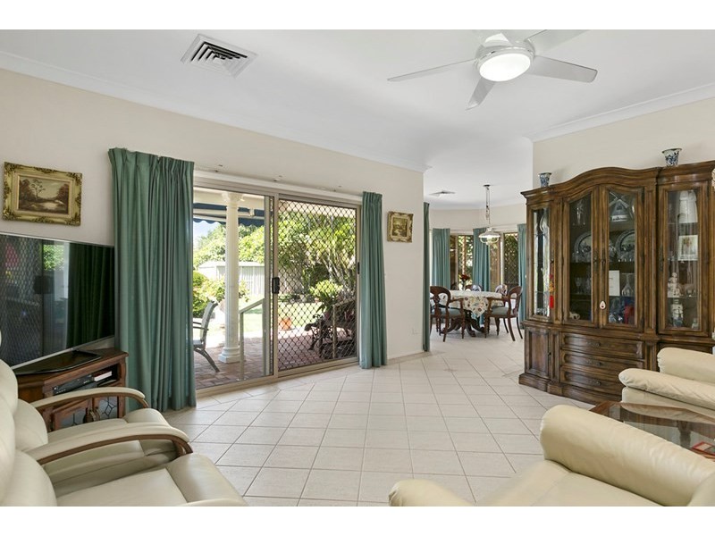 67 Collingwood Road, Birkdale QLD 4159