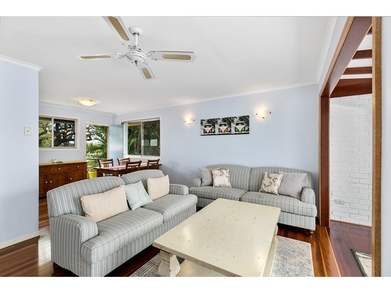 4 Malling Street, Birkdale QLD 4159