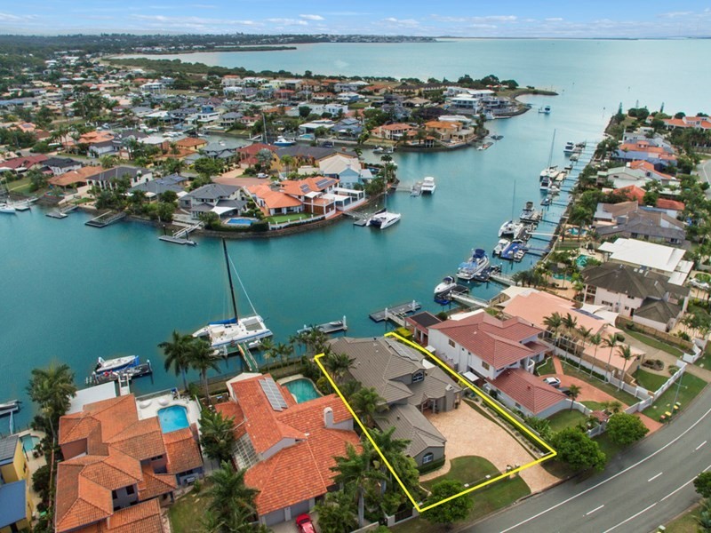 33 Dorsal Drive, Birkdale QLD 4159