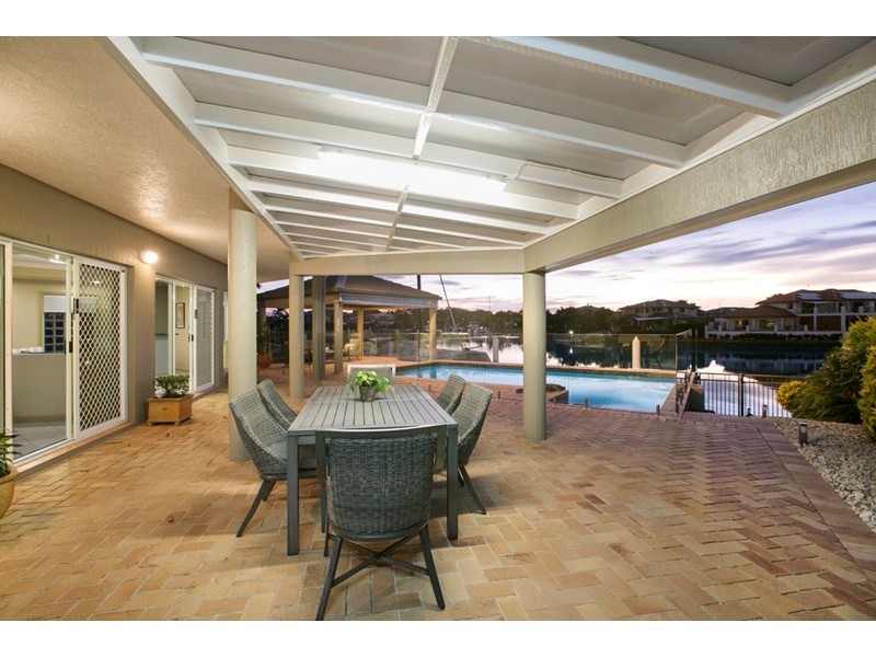 33 Dorsal Drive, Birkdale QLD 4159