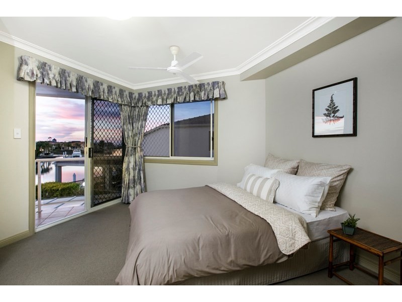 33 Dorsal Drive, Birkdale QLD 4159