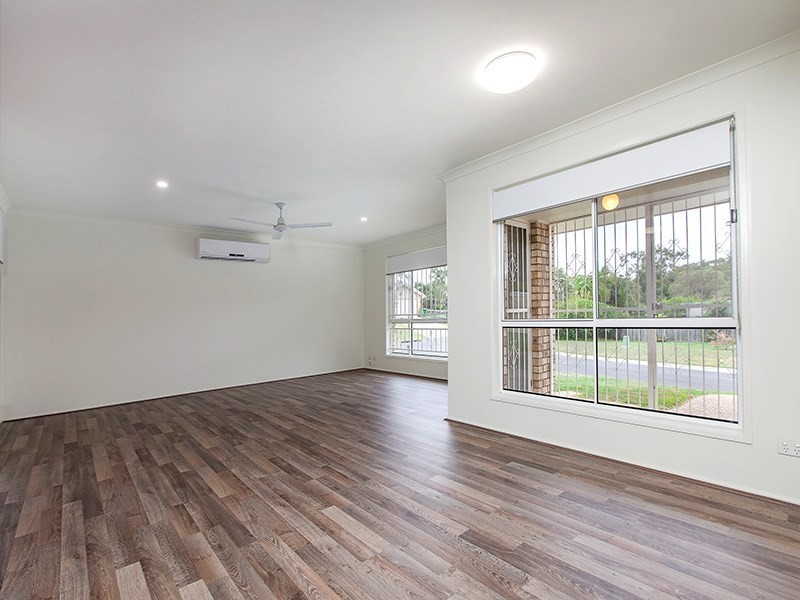 11 Ashwood Circuit, Birkdale QLD 4159