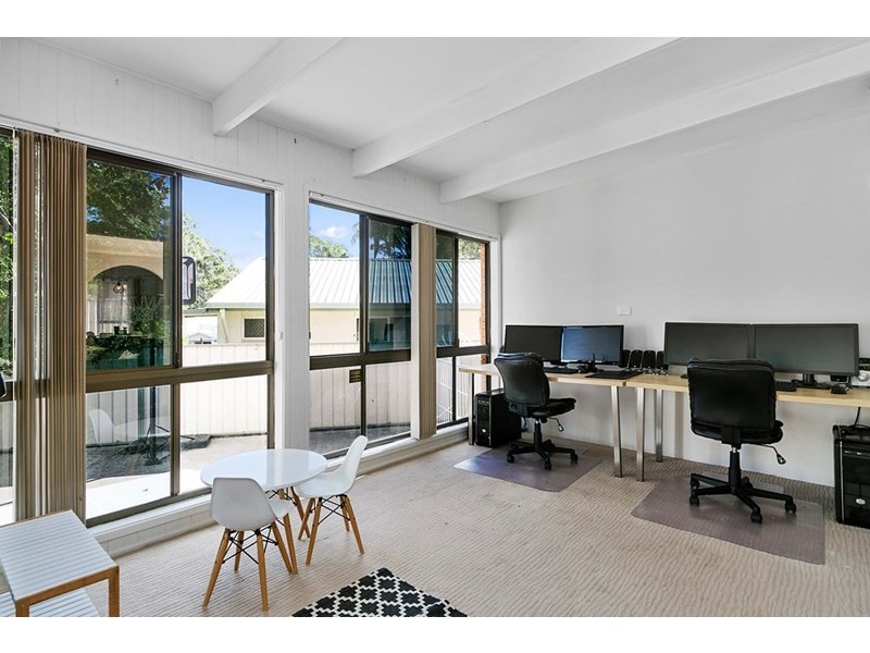 2 Catalina Crescent, Birkdale QLD 4159