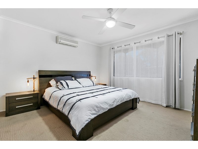 2 Catalina Crescent, Birkdale QLD 4159