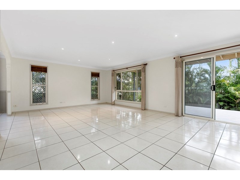 43 Thorne Road, Birkdale QLD 4159