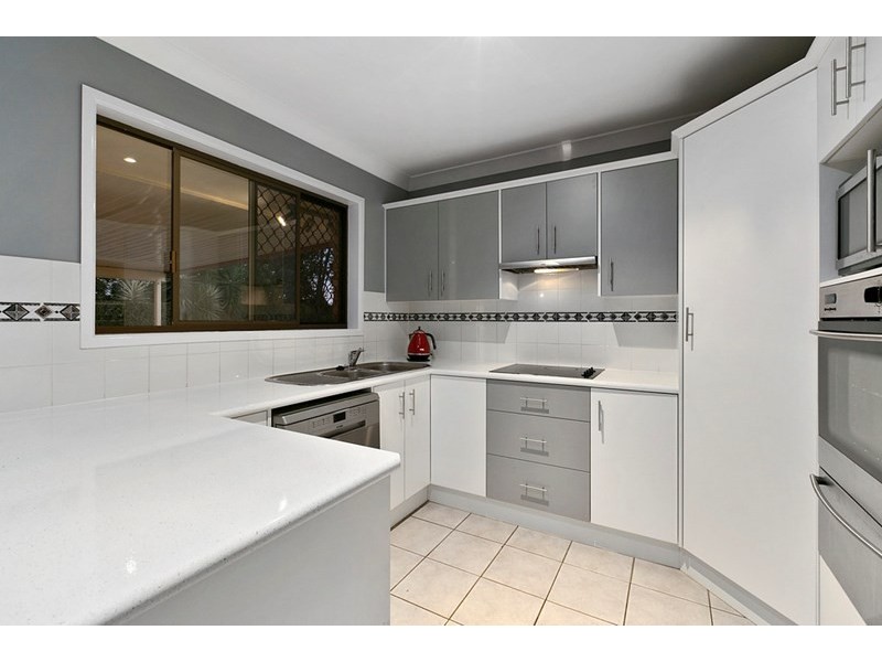 14 Gwingarra Street, Wellington Point QLD 4160