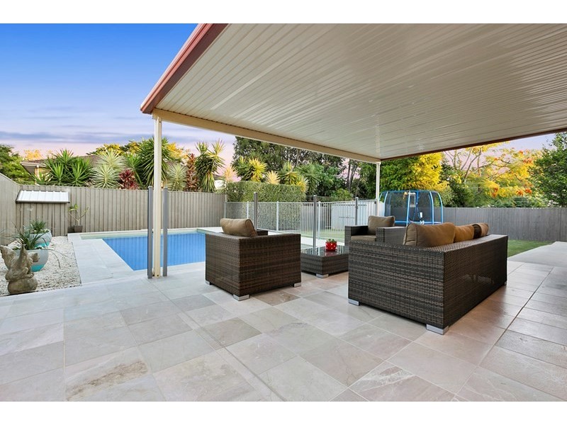 14 Gwingarra Street, Wellington Point QLD 4160