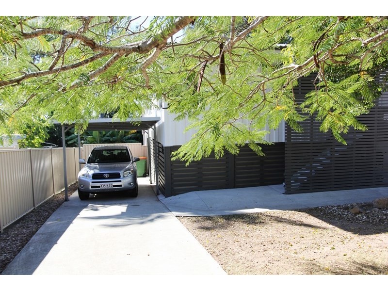 35 CLAREMONT Street, Birkdale QLD 4159