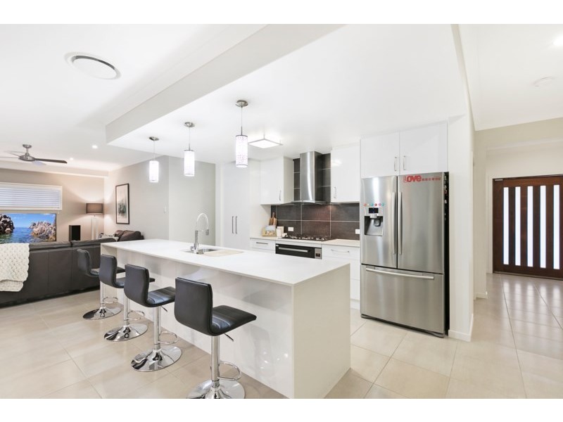 4 Francene Place, Birkdale QLD 4159