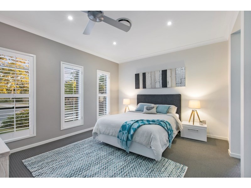 4 Francene Place, Birkdale QLD 4159