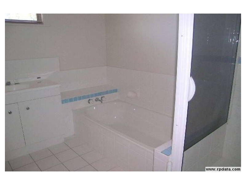 2 Murray Street, Birkdale QLD 4159