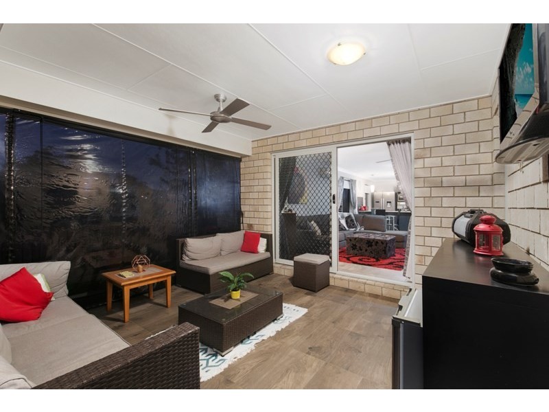 27 Banks Street, Capalaba QLD 4157