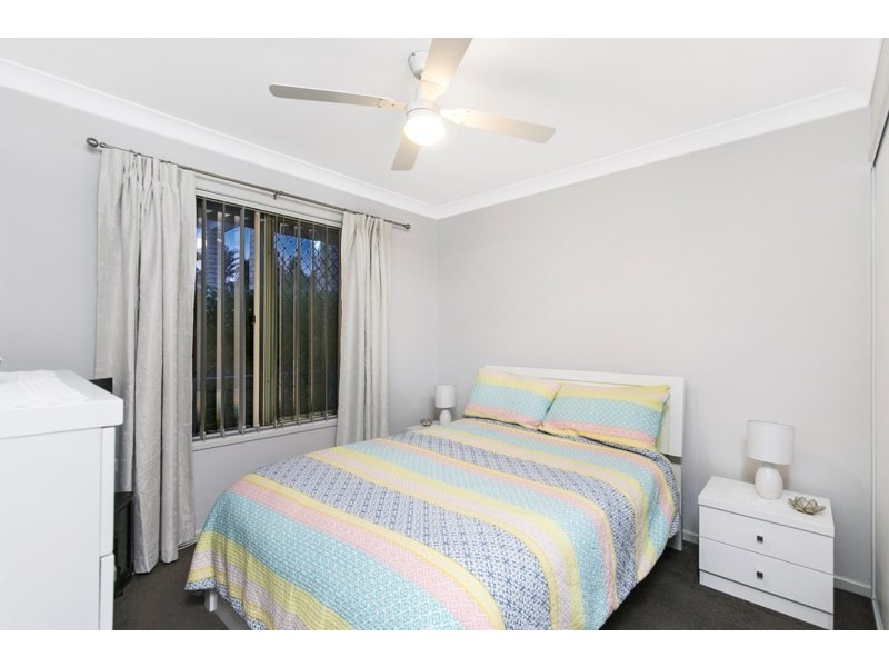 27 Banks Street, Capalaba QLD 4157