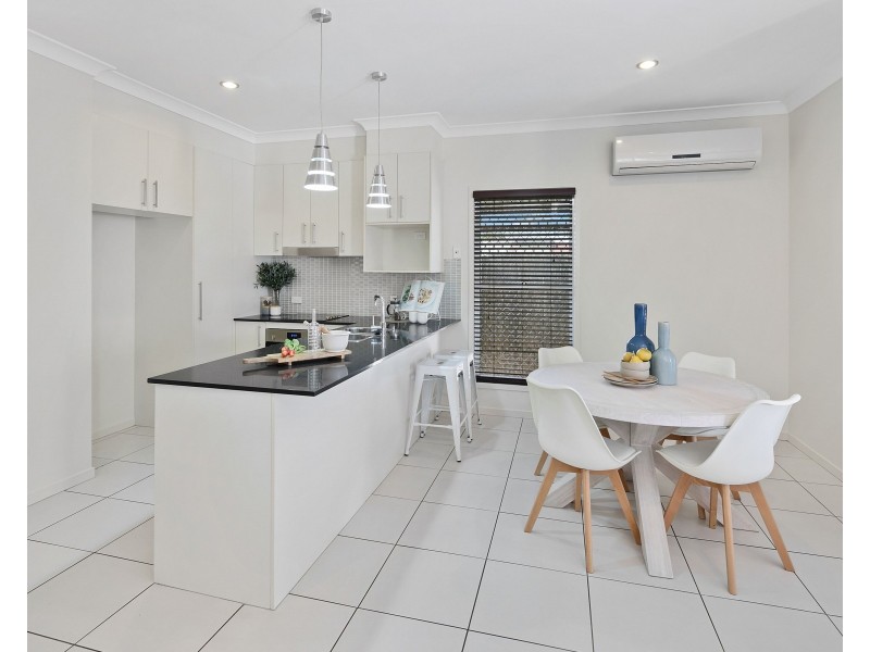 1/9 Boat Street, Victoria Point QLD 4165