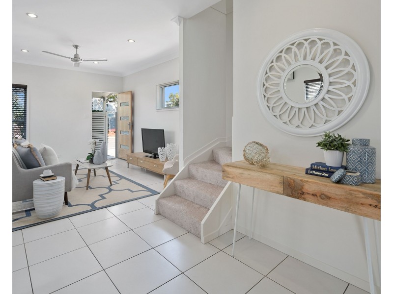 1/9 Boat Street, Victoria Point QLD 4165