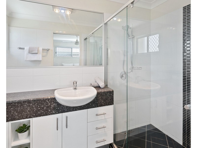 1/9 Boat Street, Victoria Point QLD 4165