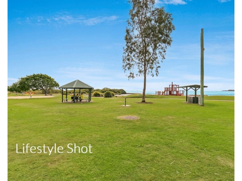 58 Queens Esplanade, Thorneside QLD 4158