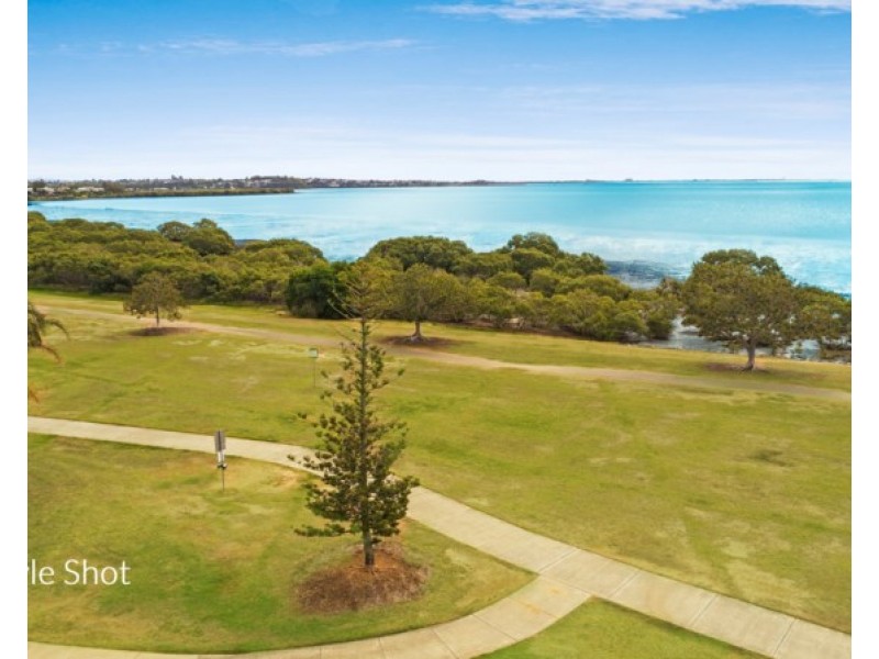 58 Queens Esplanade, Thorneside QLD 4158