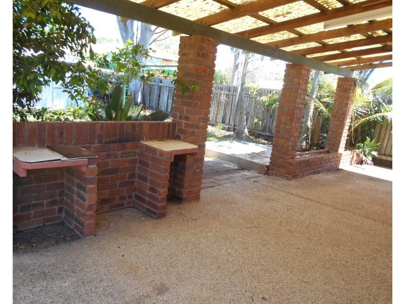 112 THORNESIDE Road, Thorneside QLD 4158