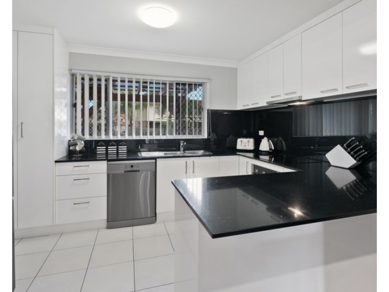 119/9 Bayside Court, Thorneside QLD 4158