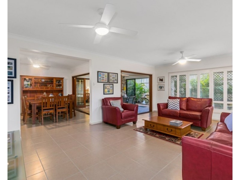 46 Penzance Drive, Redland Bay QLD 4165