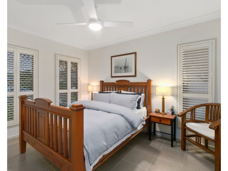 46 Penzance Drive, Redland Bay QLD 4165