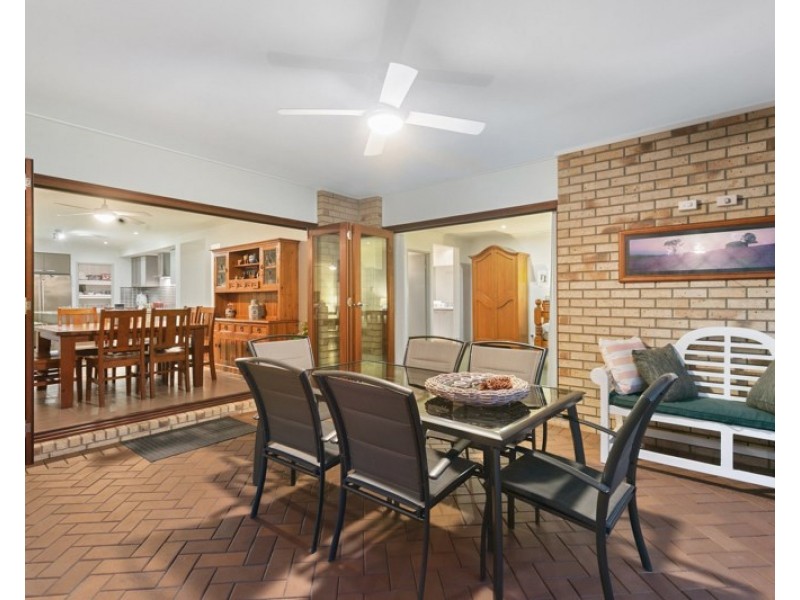 46 Penzance Drive, Redland Bay QLD 4165