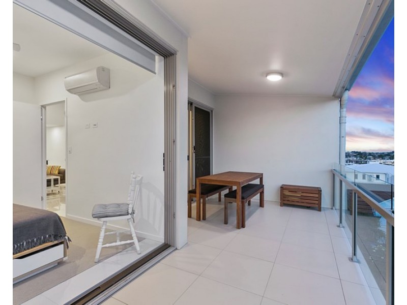 306/625 Wynnum Road, Morningside QLD 4170