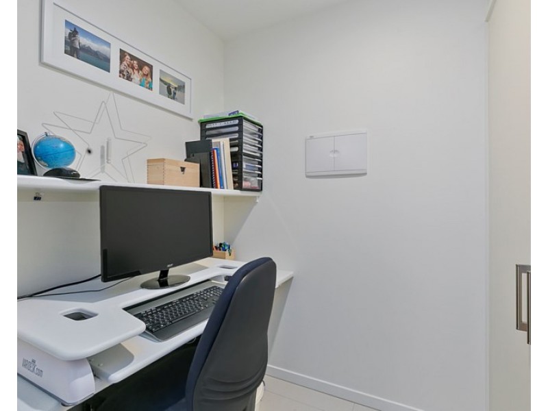 306/625 Wynnum Road, Morningside QLD 4170