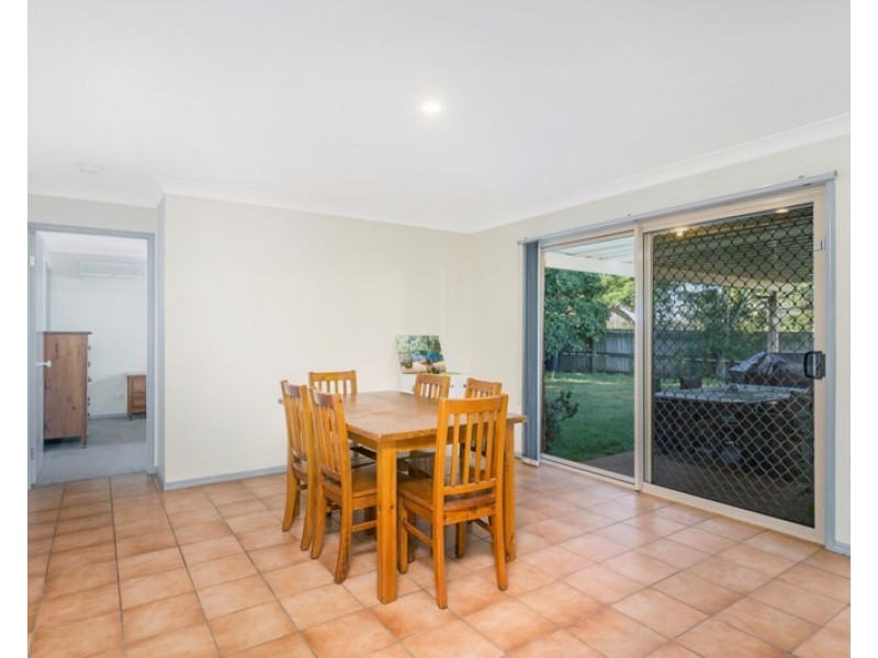 3 Admiral Court, Birkdale QLD 4159