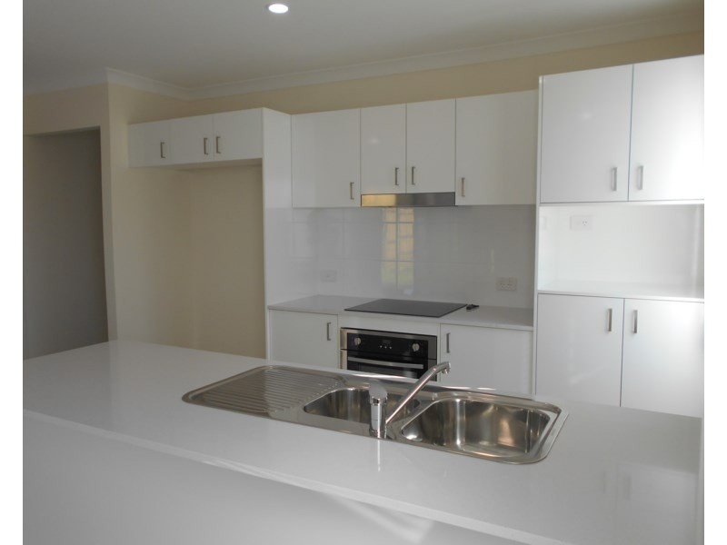 30 Bayford Street, Birkdale QLD 4159