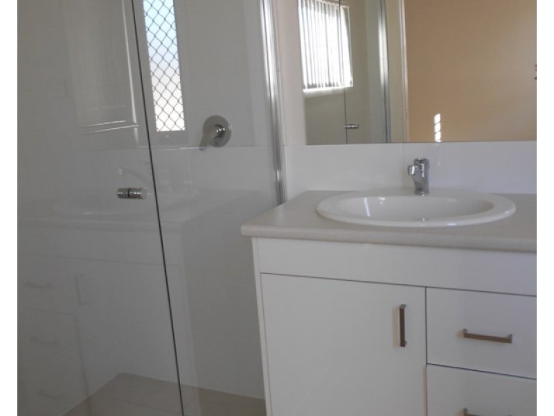 30 Bayford Street, Birkdale QLD 4159