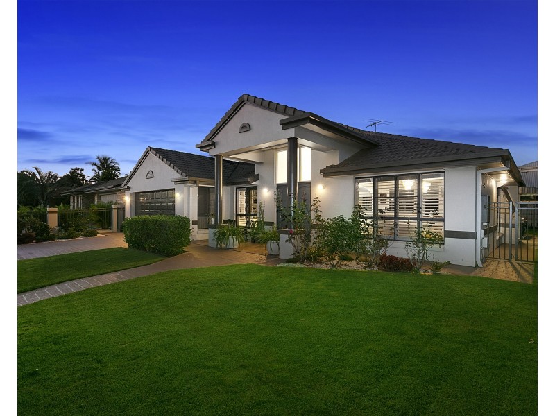 48 Penzance Drive, Redland Bay QLD 4165