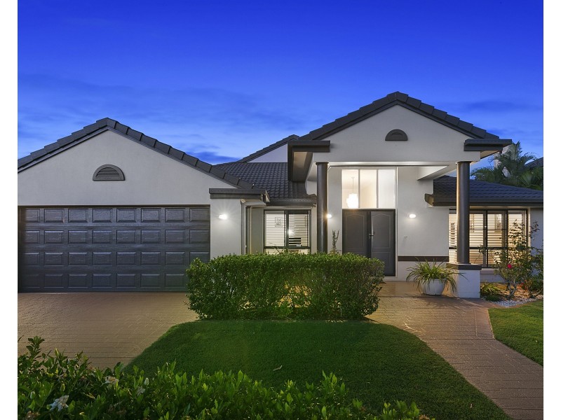 48 Penzance Drive, Redland Bay QLD 4165