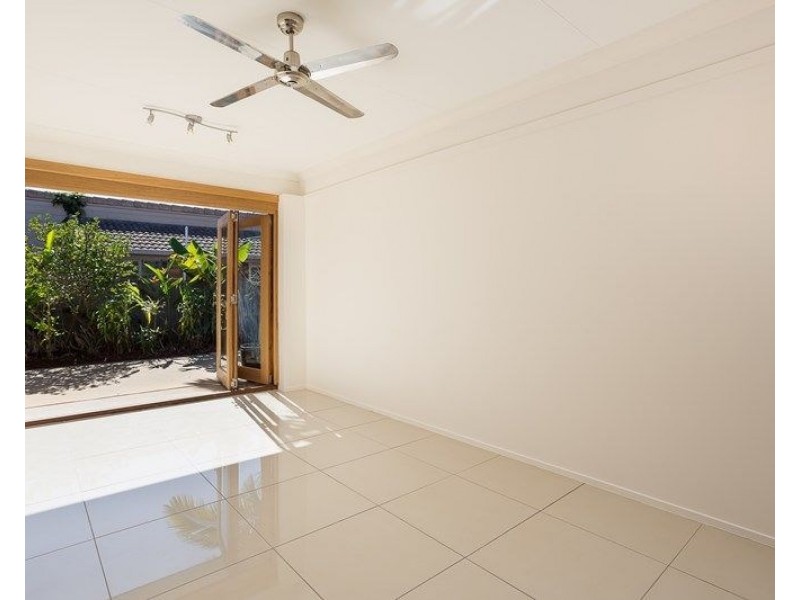 12 Roberts Street, Wellington Point QLD 4160
