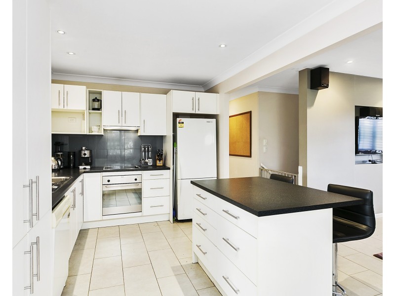 9 Cumberland Drive, Alexandra Hills QLD 4161