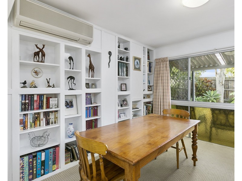 9 Cumberland Drive, Alexandra Hills QLD 4161