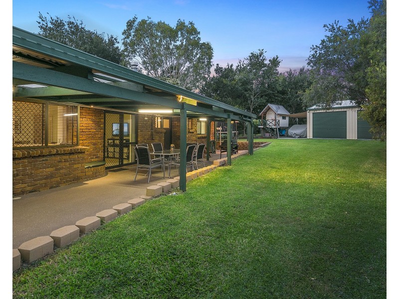 13 Joslin Street, Birkdale QLD 4159