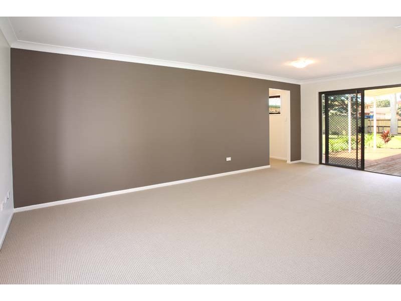 13 Ruth Street, Birkdale QLD 4159