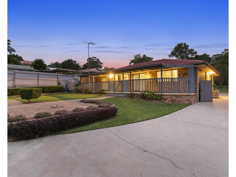2 Chatsworth Circuit, Capalaba QLD 4157