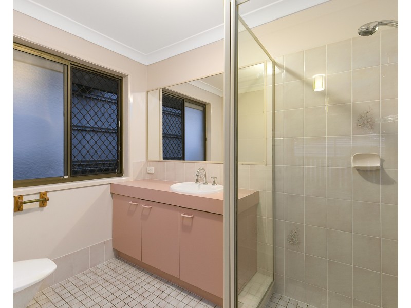 2 Chatsworth Circuit, Capalaba QLD 4157