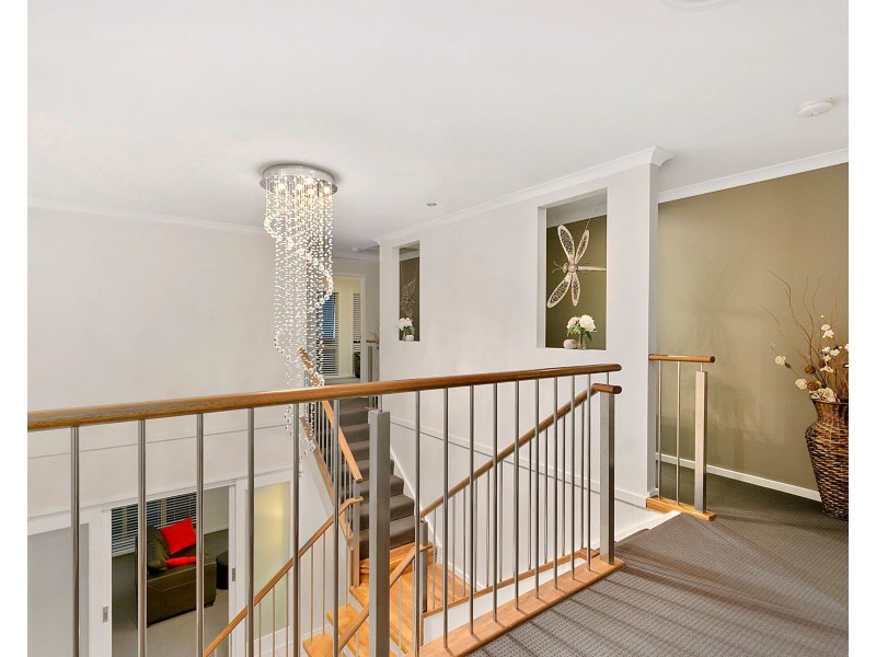 28 Magnetic Place, Redland Bay QLD 4165