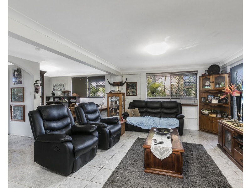2 Moana Crescent, Birkdale QLD 4159