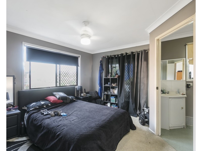 2 Moana Crescent, Birkdale QLD 4159