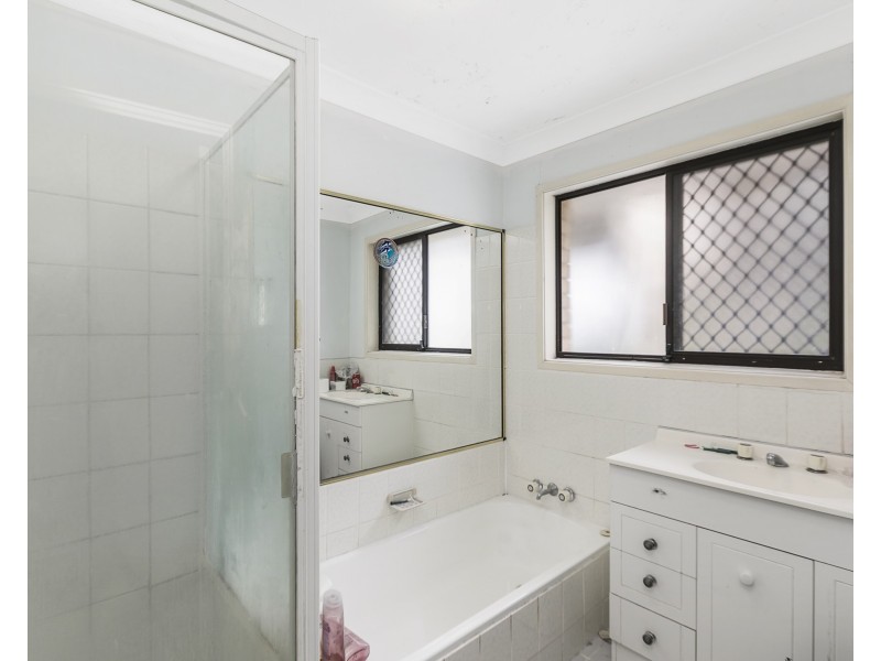 2 Moana Crescent, Birkdale QLD 4159